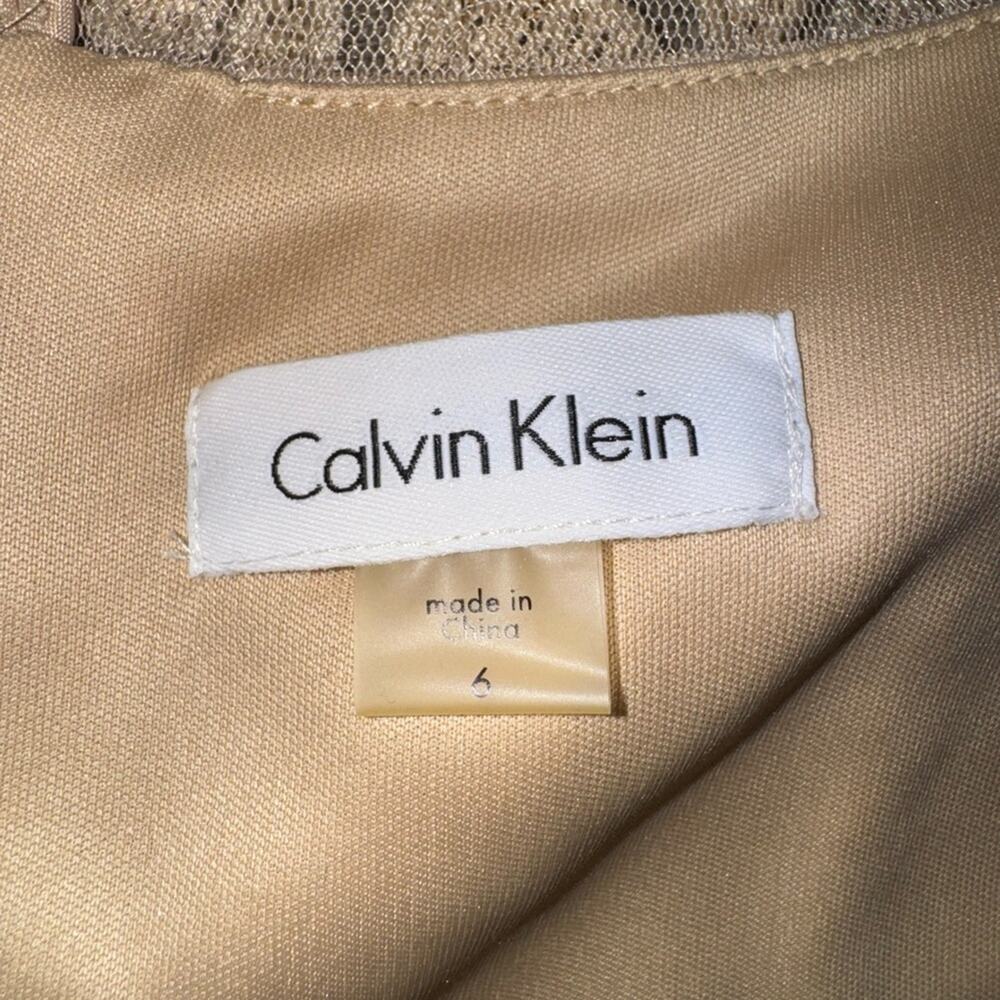 NWT: Calvin Klein Long Formal Gold Sequin Lace Dress (v) - Picture 11 of 12